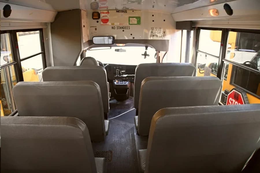 2013 Chevrolet Collins School Bus - Image 4