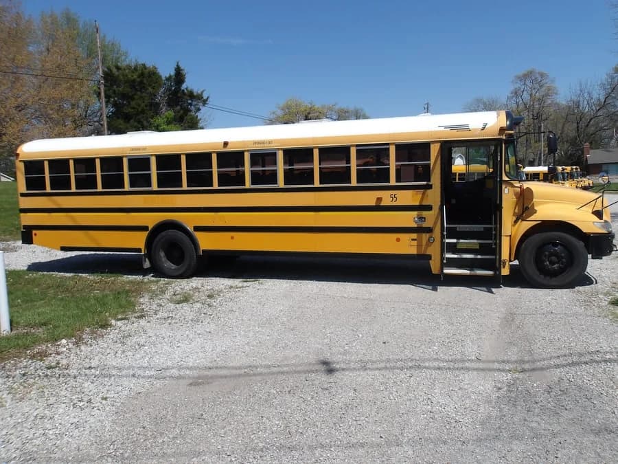 2014 IC CE School Bus - Image 2