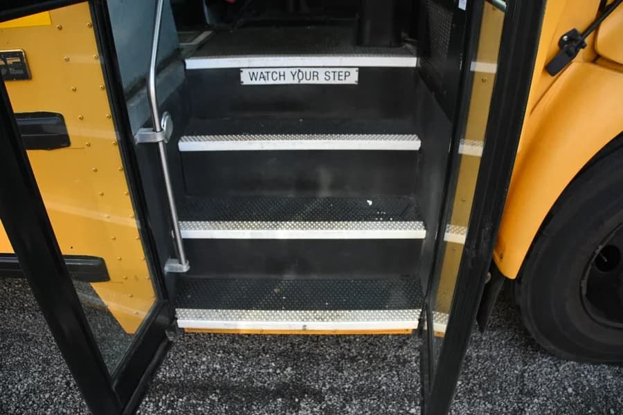 2016 IC CE School Bus - Image 7