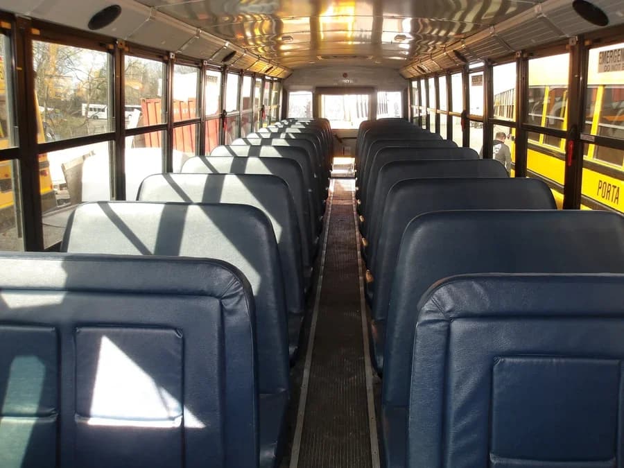 2016 Freightliner Thomas School Bus - Image 5