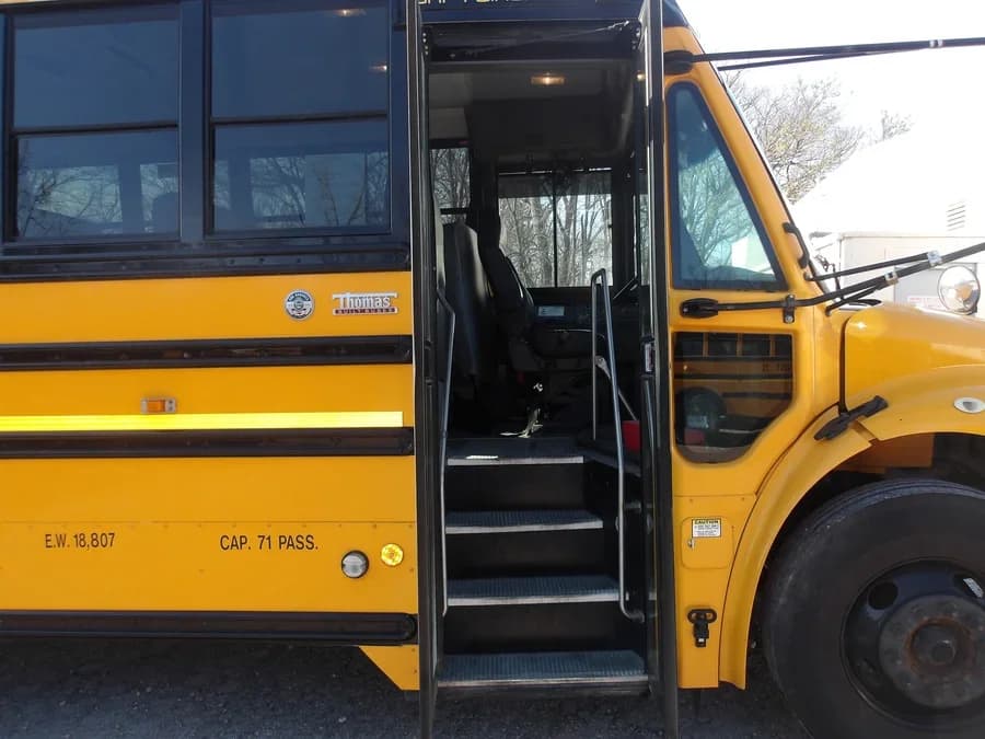 2017 Freightliner Thomas School Bus - Image 5