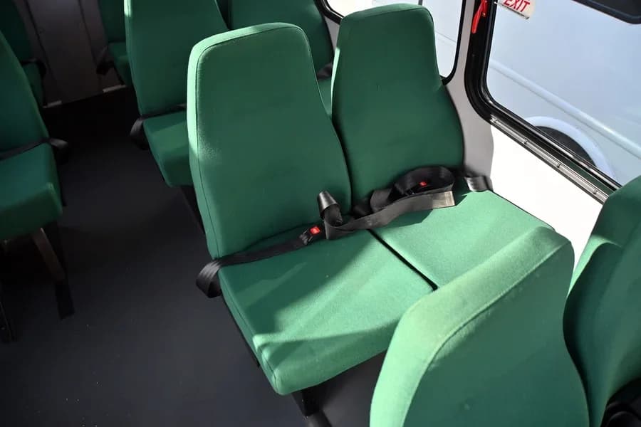 2017 Ford Starcraft Shuttle Bus - Image 11