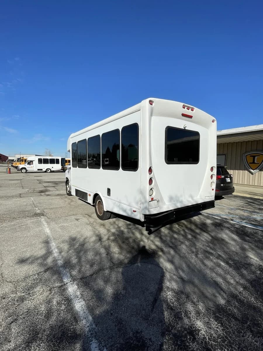 2017 Ford Starcraft Shuttle Bus - Image 3