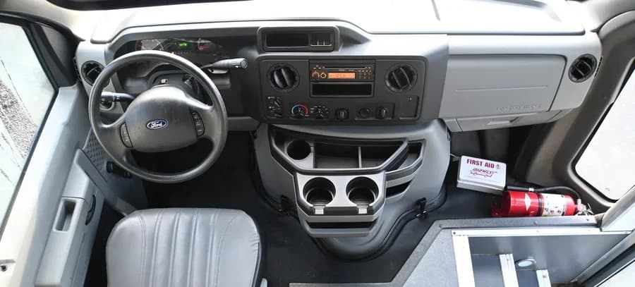 2018 Ford Starcraft ADA Shuttle Bus - Image 8