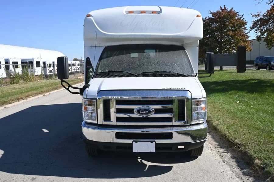 2018 Ford Starcraft Shuttle Bus - Image 3