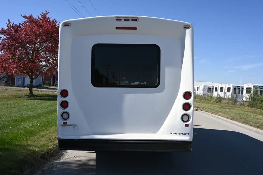 2018 Ford Starcraft Shuttle Bus - Image 5