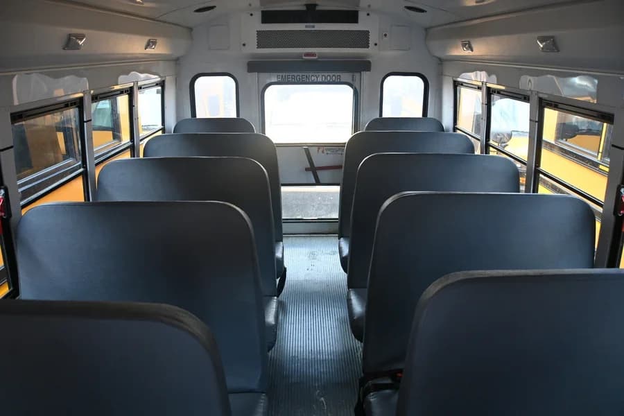 2019 Chevrolet Starcraft School Bus - Image 5