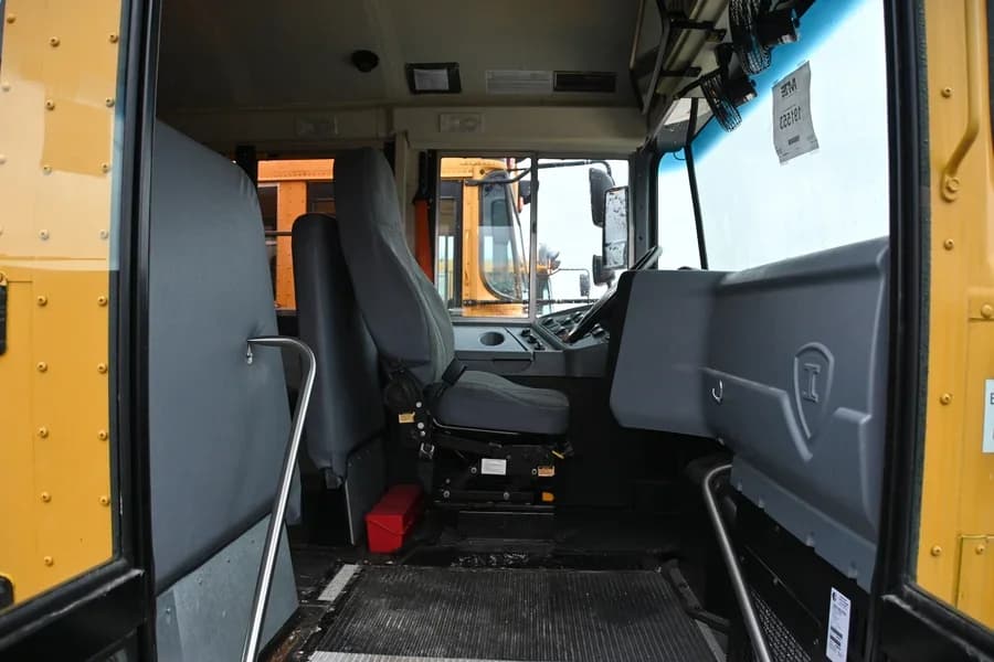 2019 IC CE School Bus - Image 8