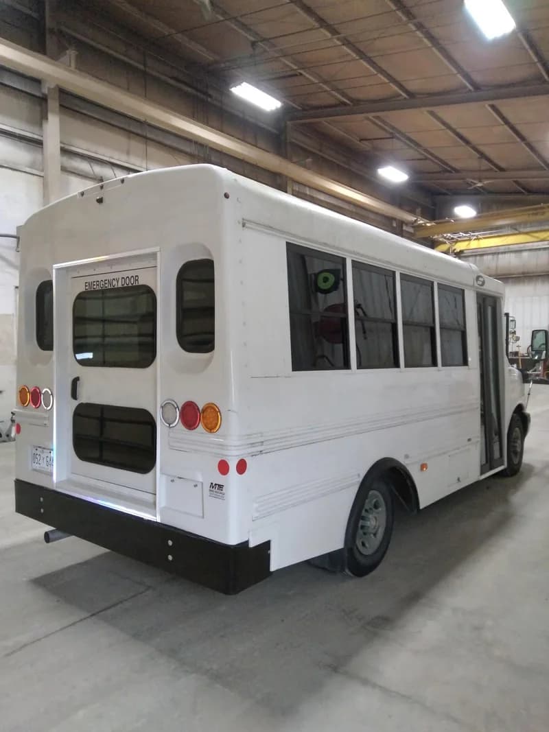 2019 Chevrolet Starcraft Shuttle Bus - Image 2