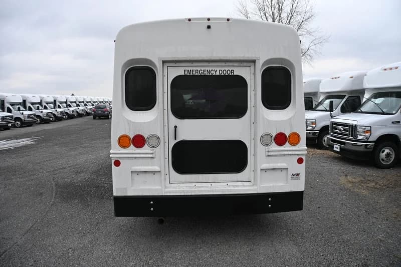 2019 Chevrolet Starcraft Shuttle Bus - Image 4