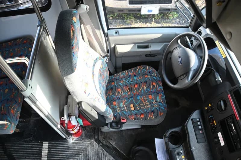 2019 Ford Elkhart Shuttle Bus - Image 13