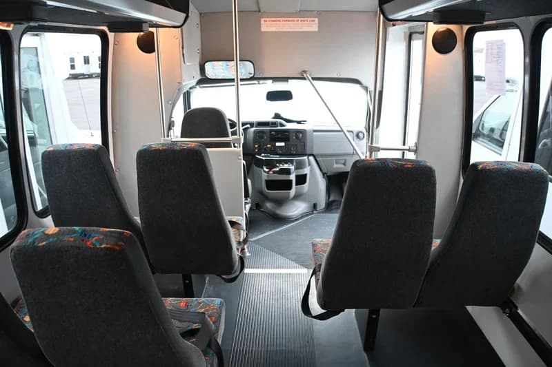 2019 Ford Elkhart Shuttle Bus - Image 9