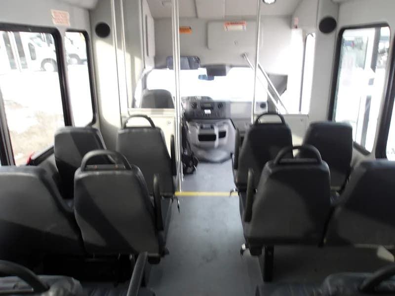 2019 Ford Starcraft Shuttle Bus - Image 5