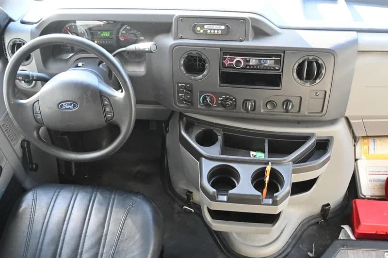 2019 Ford Starcraft ADA Shuttle Bus - Image 10