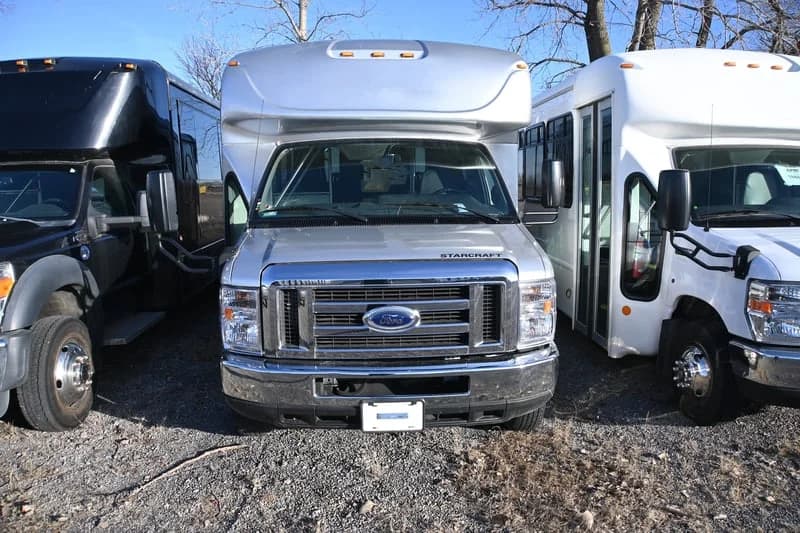 2019 Ford Starcraft ADA Shuttle Bus - Image 3