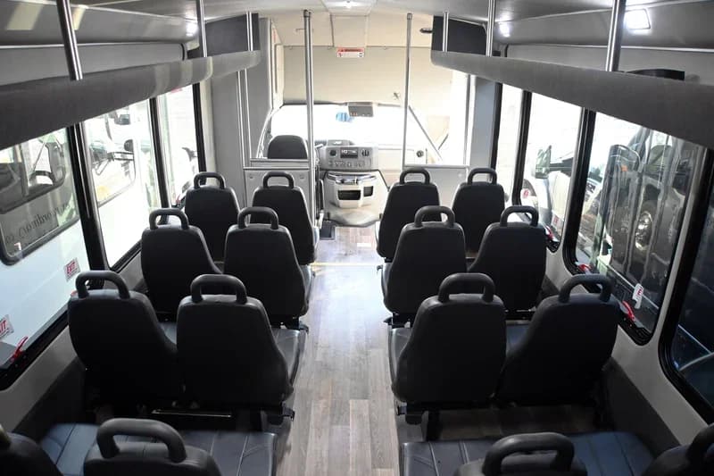2019 Ford Starcraft ADA Shuttle Bus - Image 7