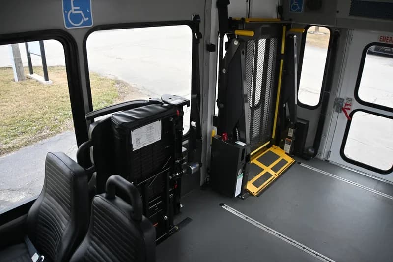 2019 Ford Starcraft ADA Shuttle Bus - Image 12