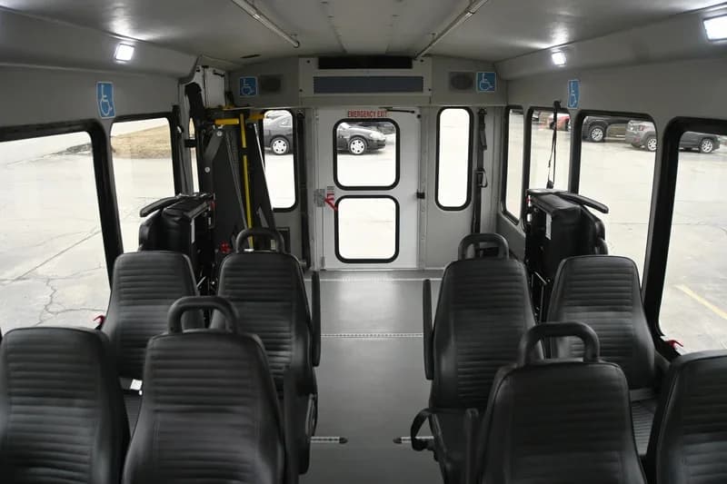 2019 Ford Starcraft ADA Shuttle Bus - Image 5