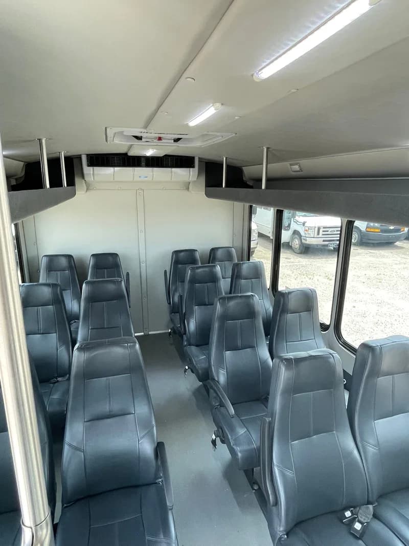 2019 Ford Starcraft Shuttle Bus - Image 5