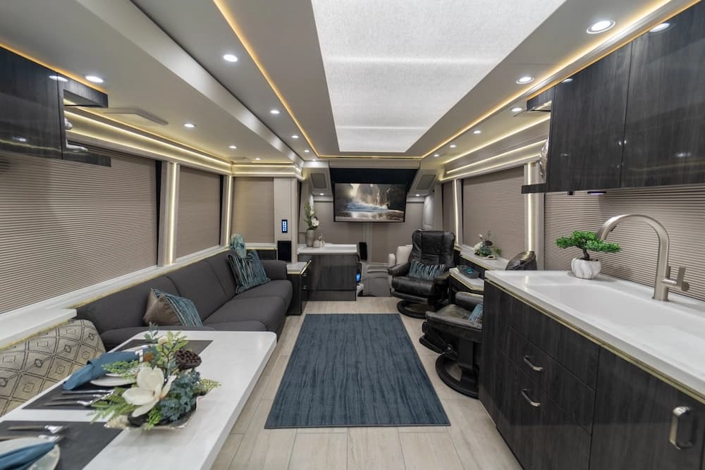 2025 Prevost Marathon H3-45 Motorcoach - Image 24