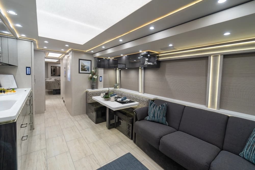 2025 Prevost Marathon H3-45 Motorcoach - Image 7