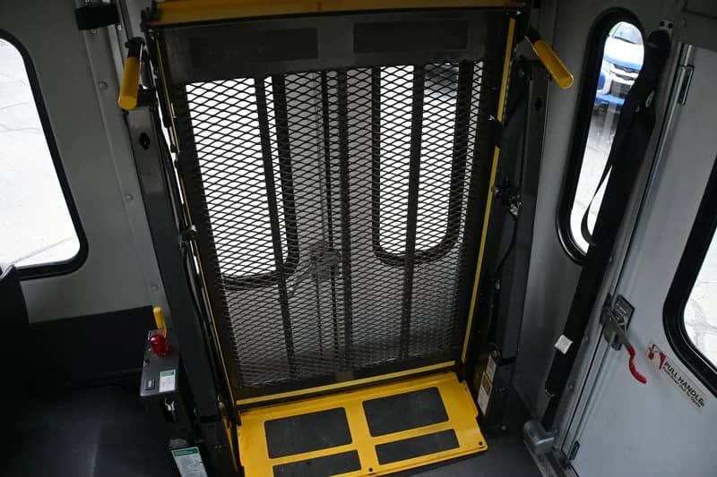 2019 Ford Transit Starcraft ADA Shuttle Bus - Image 10