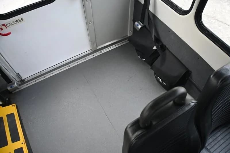 2019 Ford Transit Starcraft ADA Shuttle Bus - Image 9