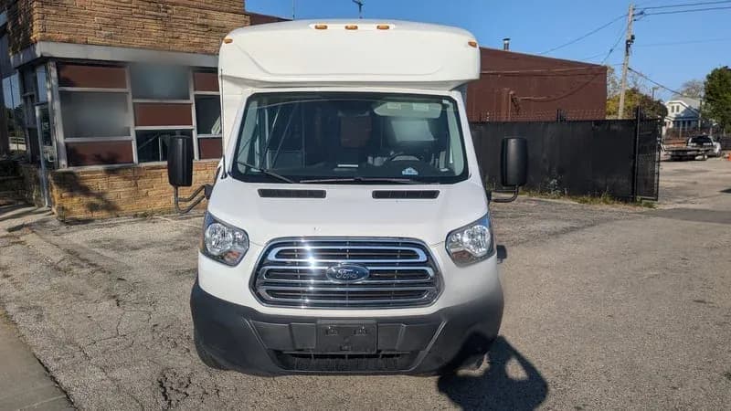 2019 Ford Transit StarLite Shuttle Bus - Image 4