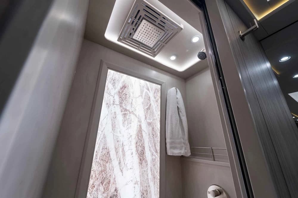 2025 Prevost Marathon X3 Motorcoach - Image 12