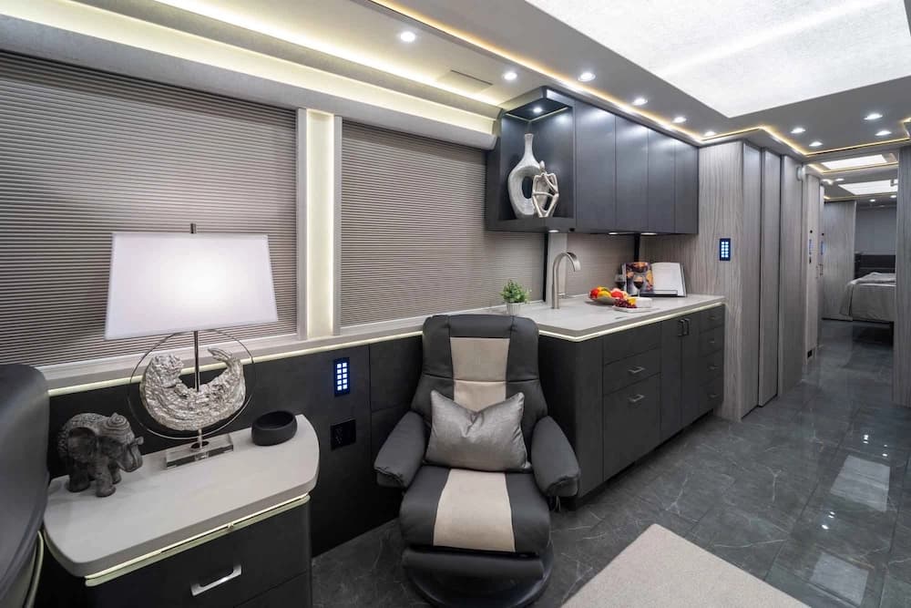 2025 Prevost Marathon X3 Motorcoach - Image 3