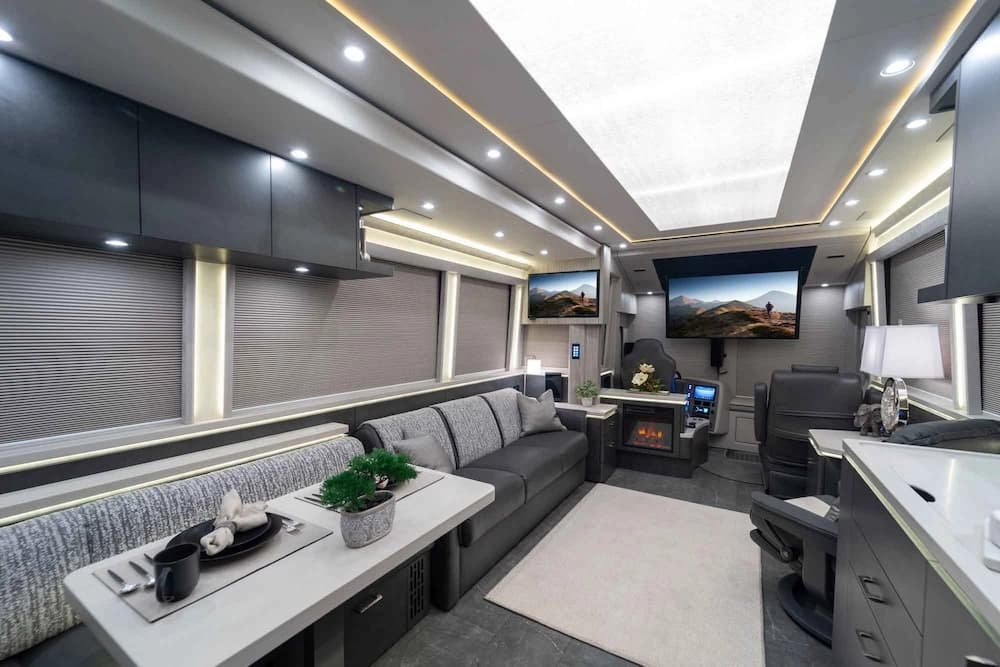 2025 Prevost Marathon X3 Motorcoach - Image 23