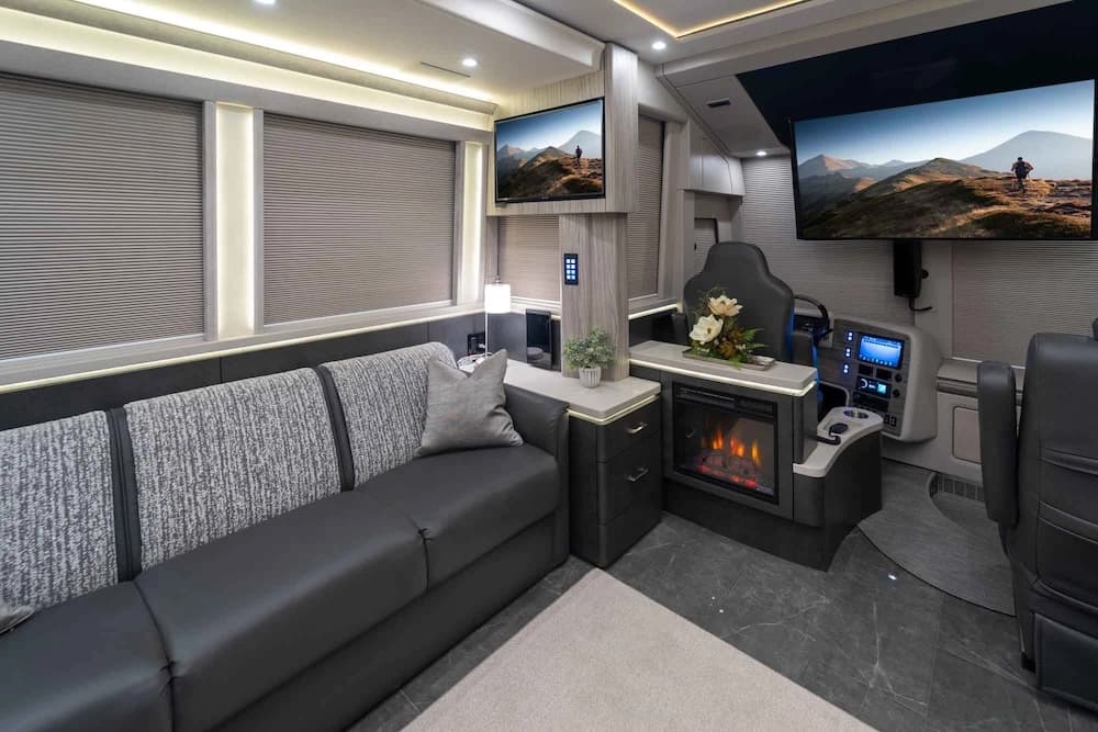 2025 Prevost Marathon X3 Motorcoach - Image 25