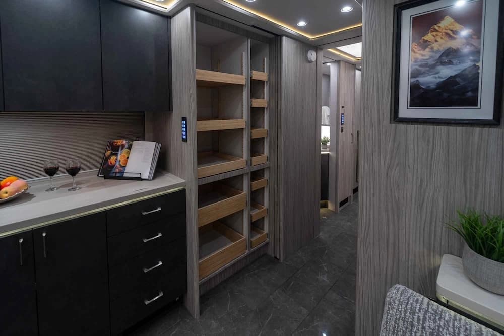 2025 Prevost Marathon X3 Motorcoach - Image 9