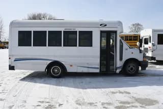 2020 Chevrolet Starcraft bus