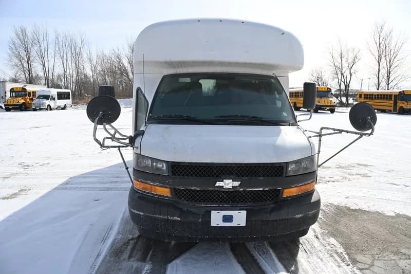 2020 Chevrolet Starcraft Shuttle Bus - Image 4