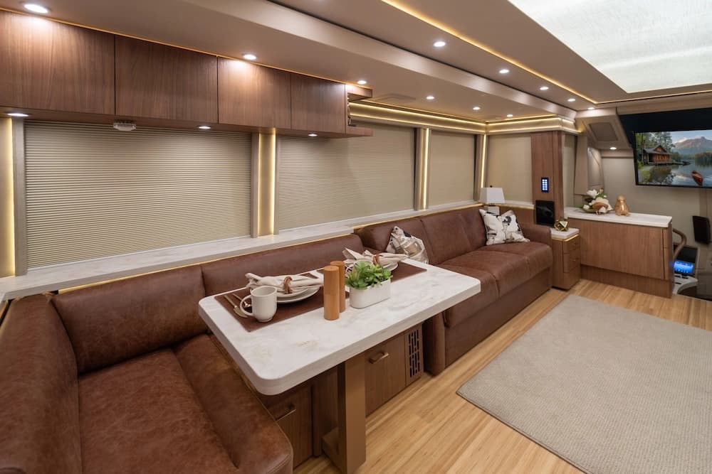 2025 Prevost Marathon H3-45 Motorcoach - Image 23