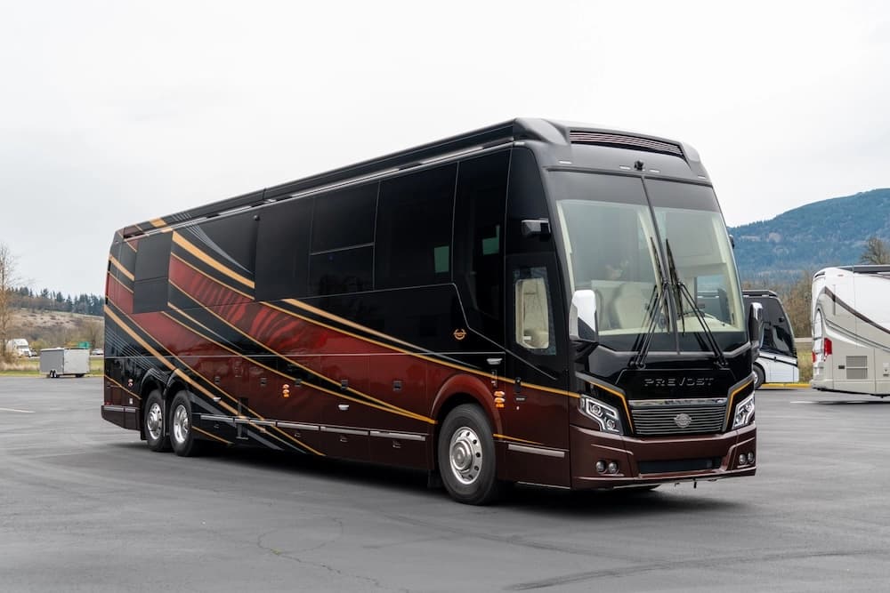 2025 Prevost Marathon H3-45 Motorcoach - Image 40