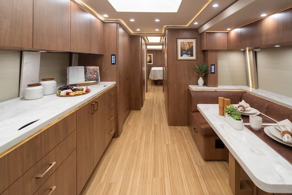2025 Prevost Marathon H3-45 Motorcoach - Image 5