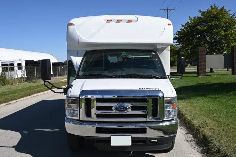 2021 Ford E350 StarCraft ADA Shuttle Bus - Image 3