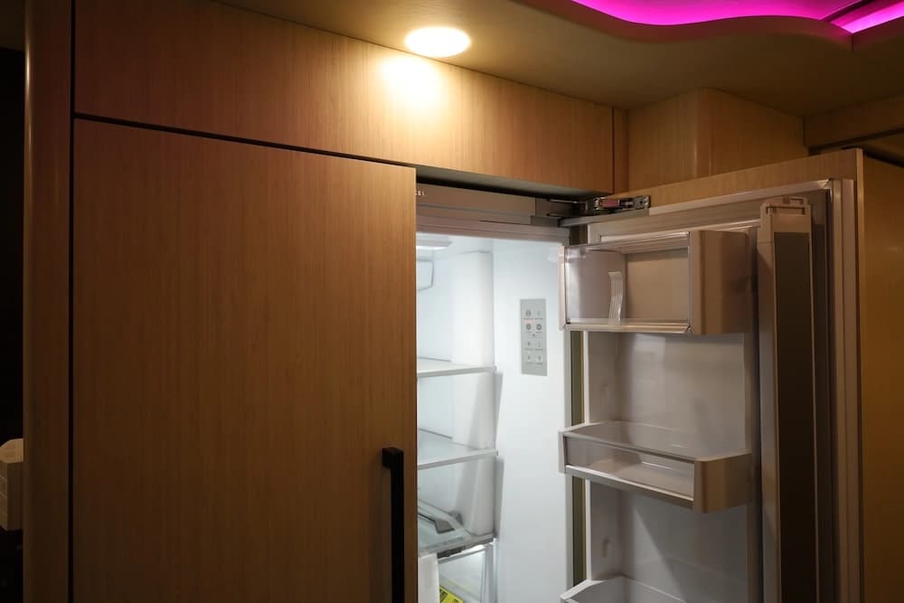 2025 Prevost H3-45 Nashville Coach Motorhome - Image 19
