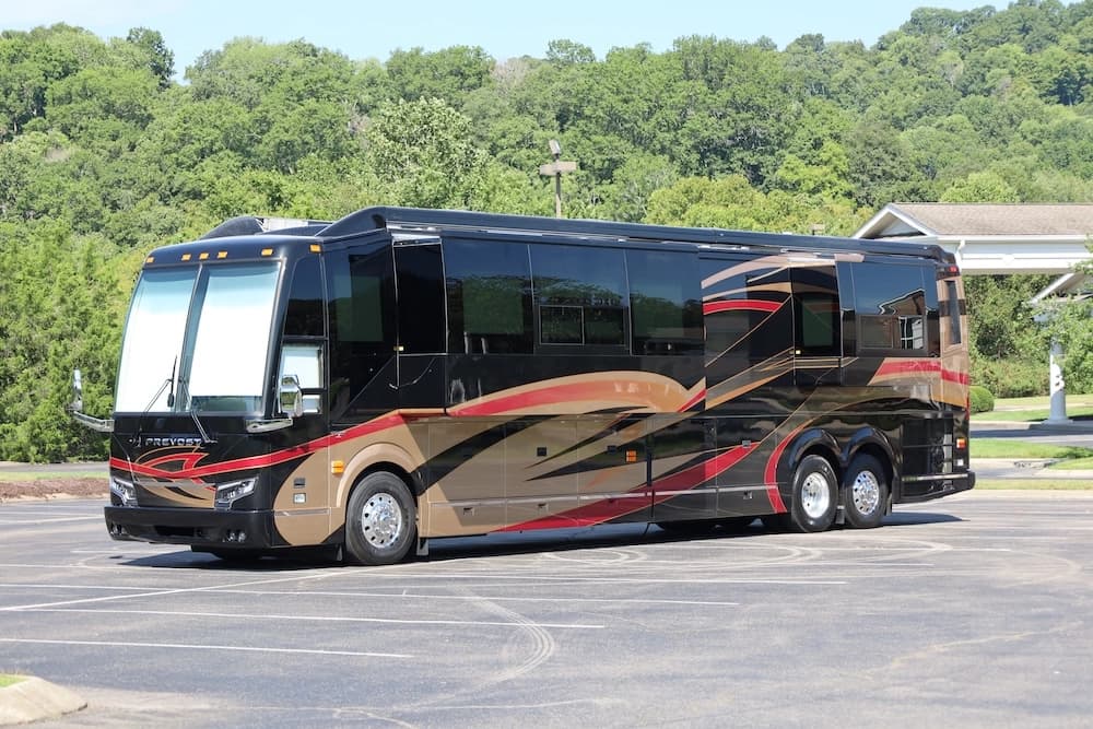 2025 Prevost H3-45 Nashville Coach Motorhome - Image 9