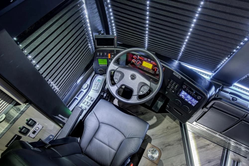 2025 Prevost Florida Coach Motorhome - Image 12