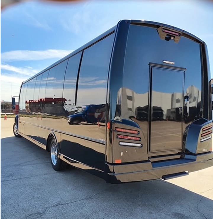 2025 Turtle Top Odyssey Shuttle Bus - Image 2