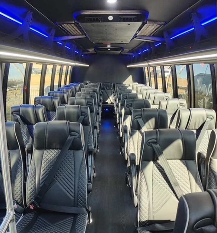 2025 Turtle Top Odyssey Shuttle Bus - Image 4