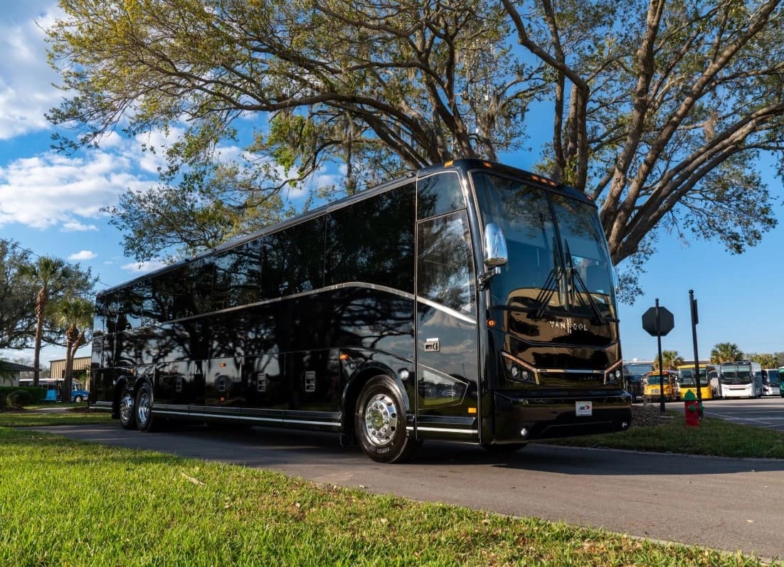 2025 Van Hool CX45 Coach - Image 1