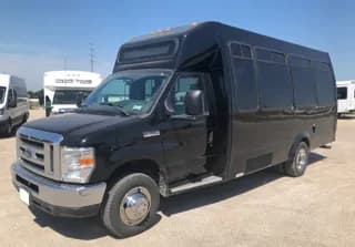 2013 Ford E-450 bus