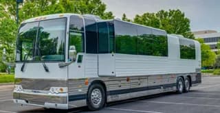 2004 Prevost (NFI) XLII bus