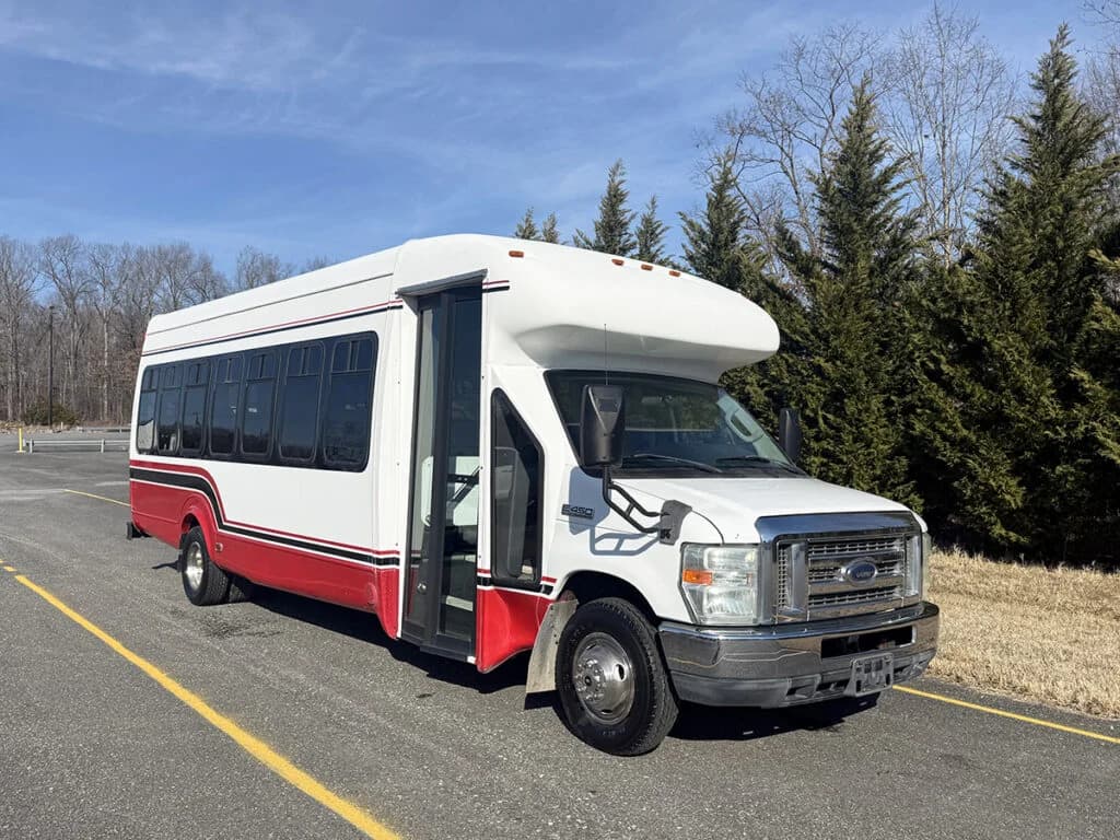 2012 Ford Supreme Shuttle Bus - Image 1