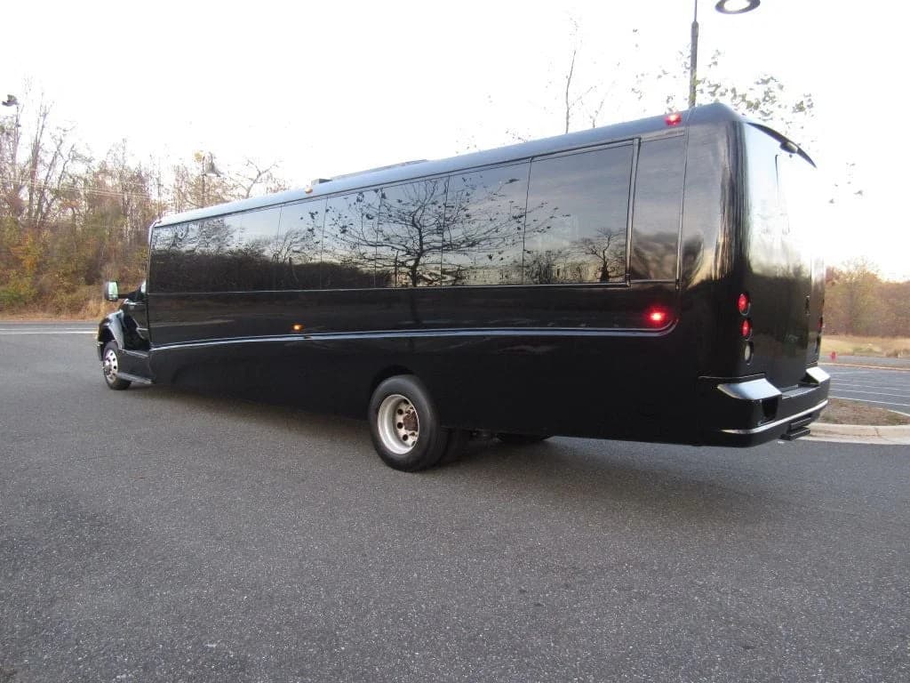 2013 Ford F650 Grech Shuttle Bus - Image 3