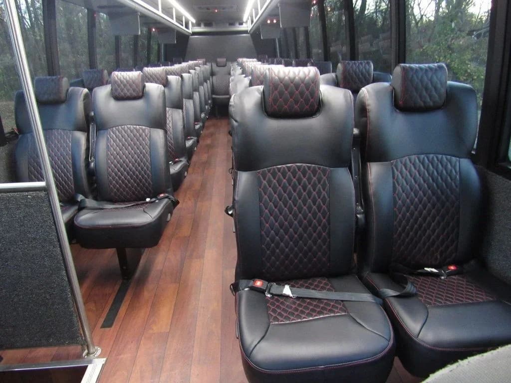 2013 Ford F650 Grech Shuttle Bus - Image 6